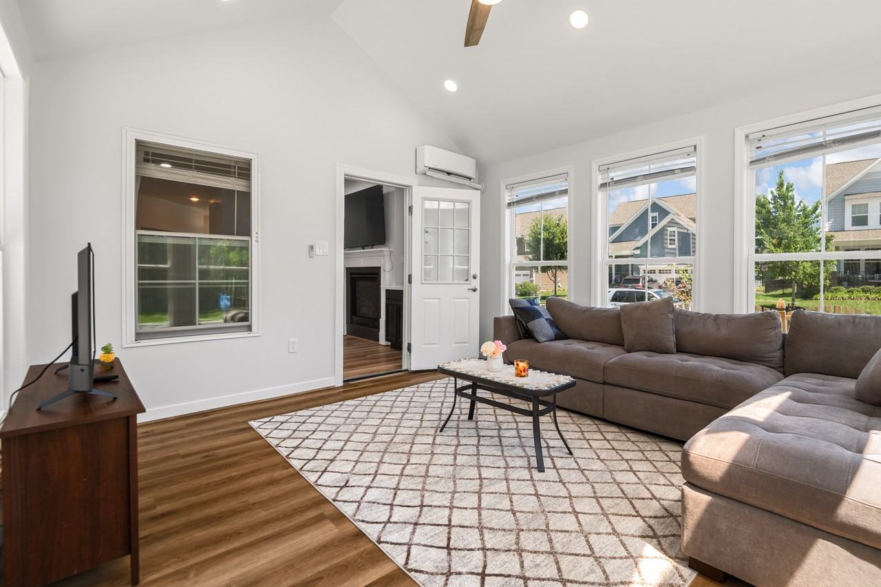6501 Seven Falls Way #NA - Photo 6 of 19