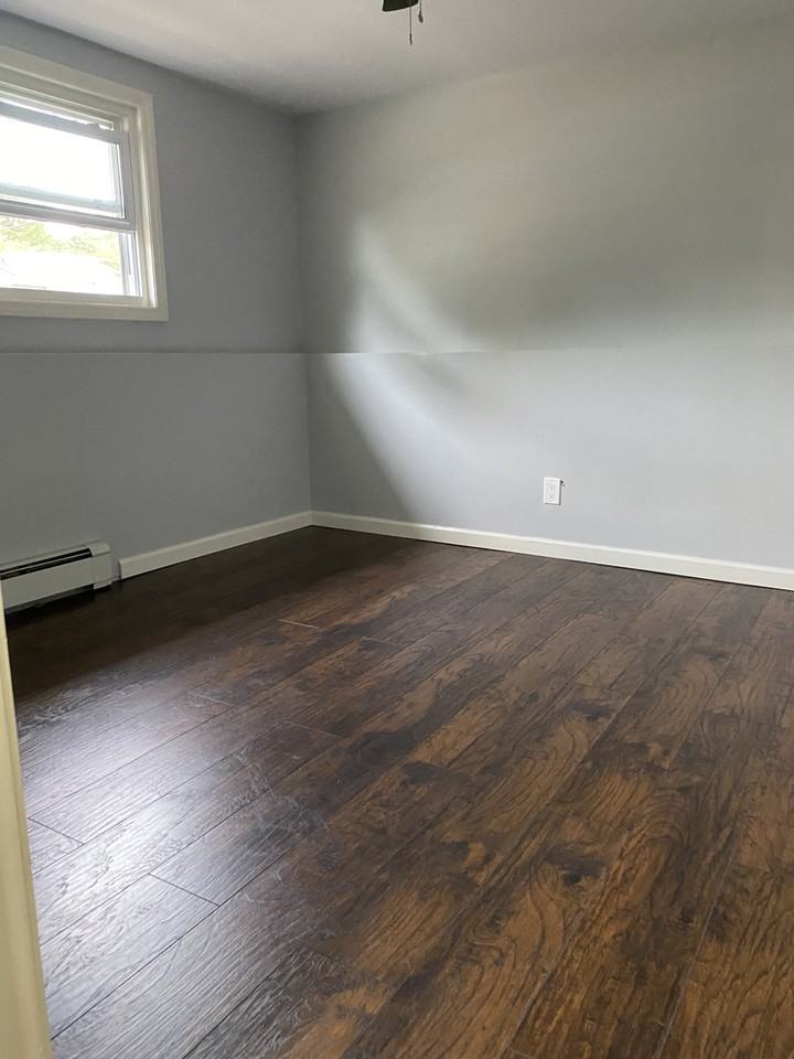 568 Centerwood St #NA - Photo 4 of 10