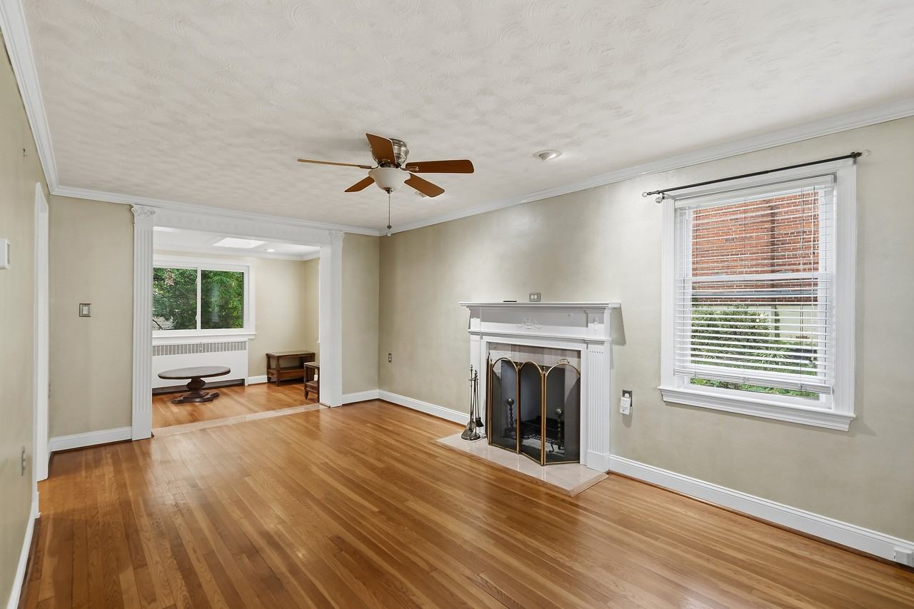 4810 Russell Ave #NA - Photo 4 of 30