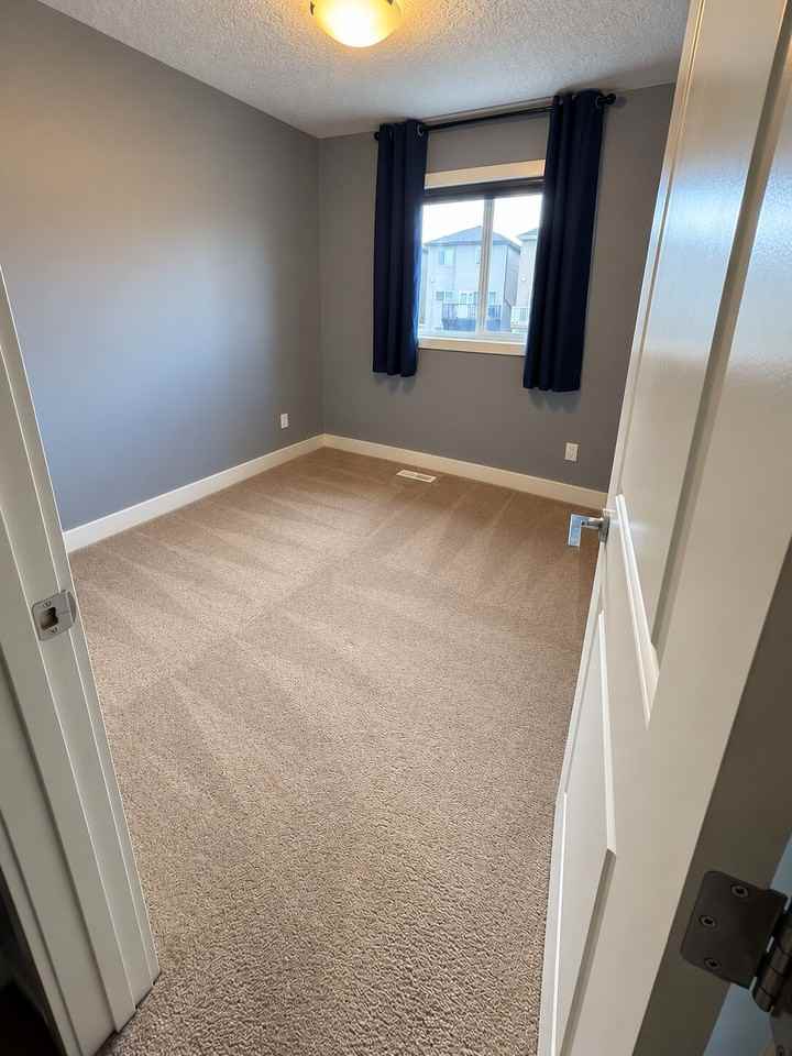9944 221 St Nw - Photo 6 of 35