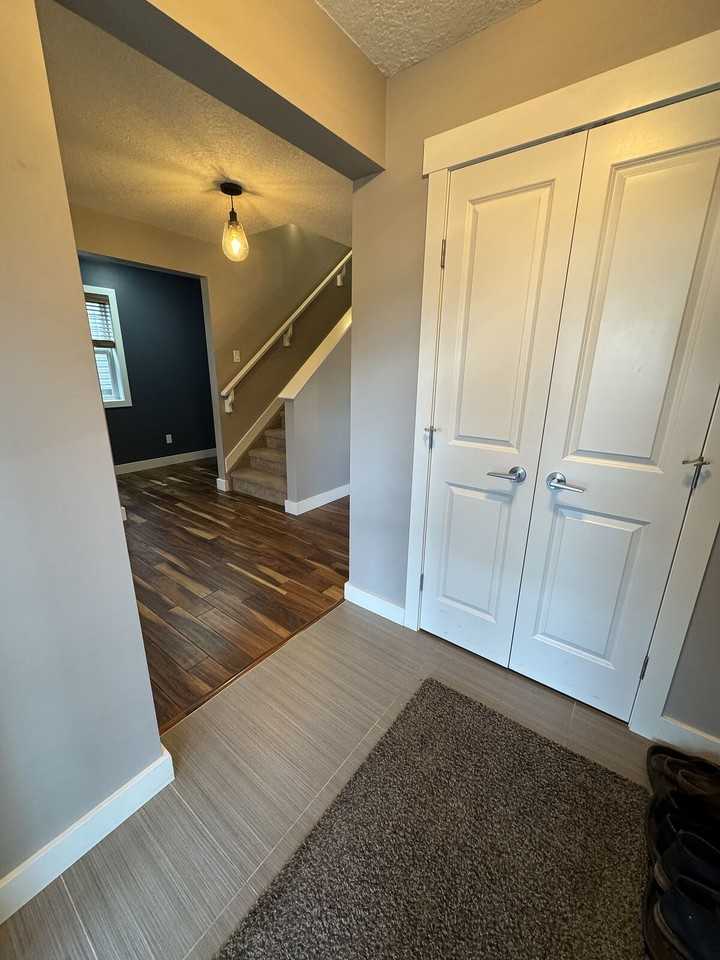 9944 221 St Nw - Photo 2 of 35