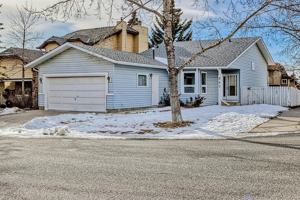 featured image of 240 Hawkwood Dr Nw