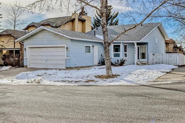 3 Bedroom in Hawkwood