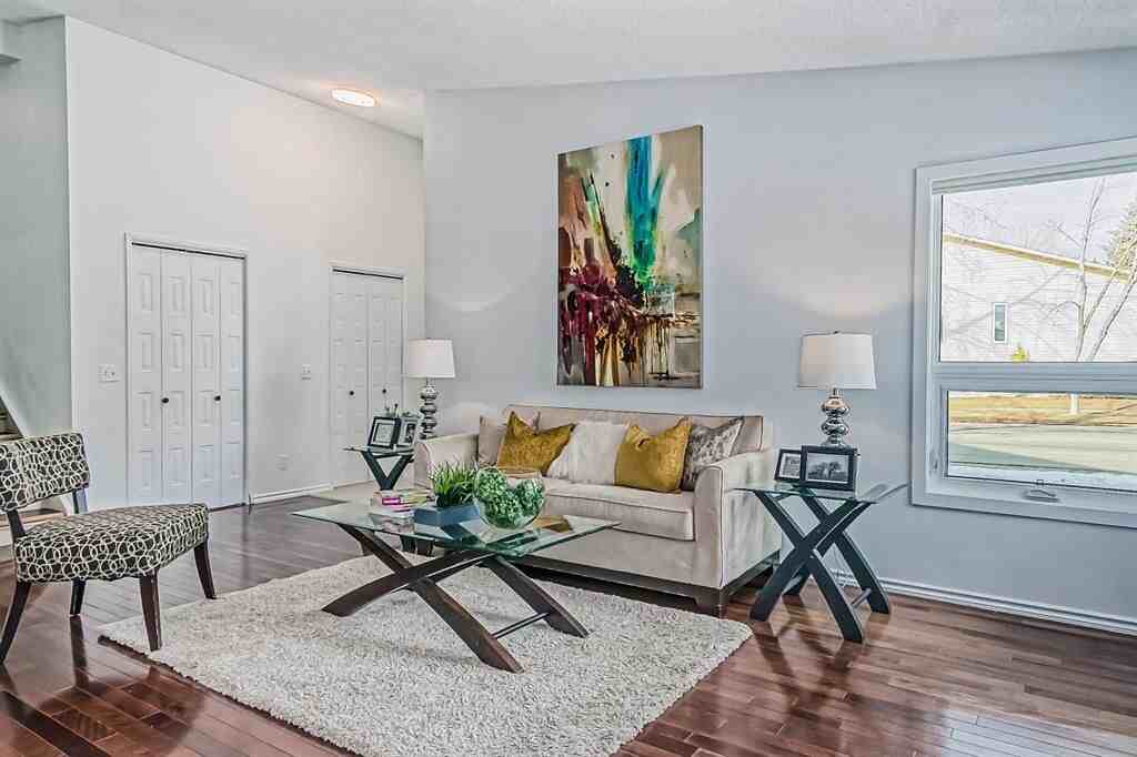 240 Hawkwood Dr Nw - Photo 2 of 26