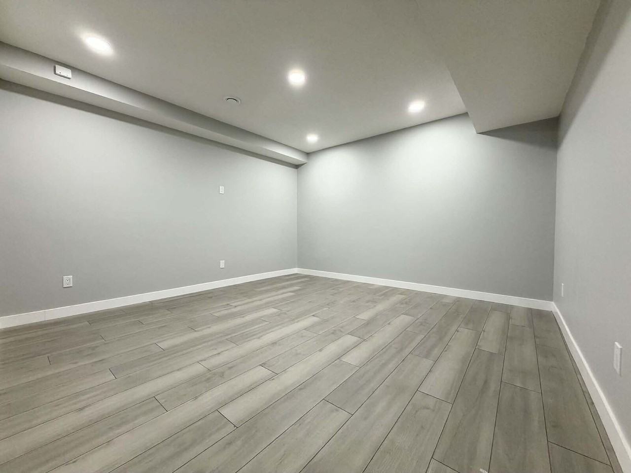 21703 85 Ave Nw - Photo 7 of 12