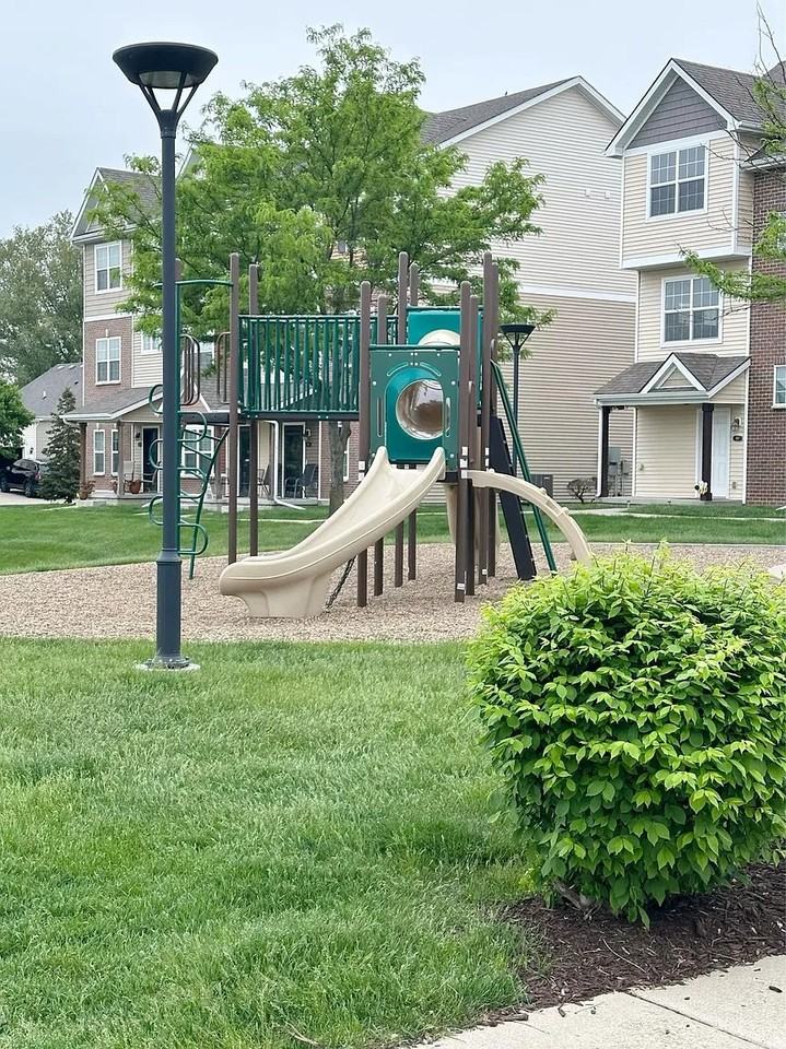 9065 Greenspire Dr #105 - Photo 6 of 20
