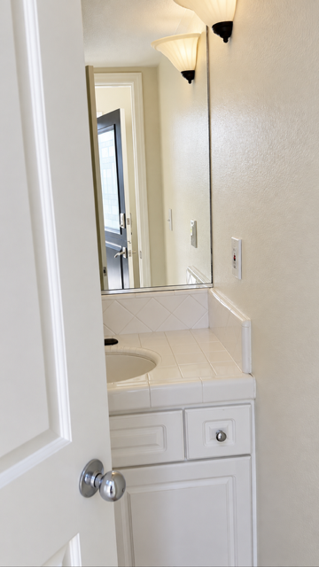 2020 Santa Ana Ave Apt F #NA - Photo 6 of 20