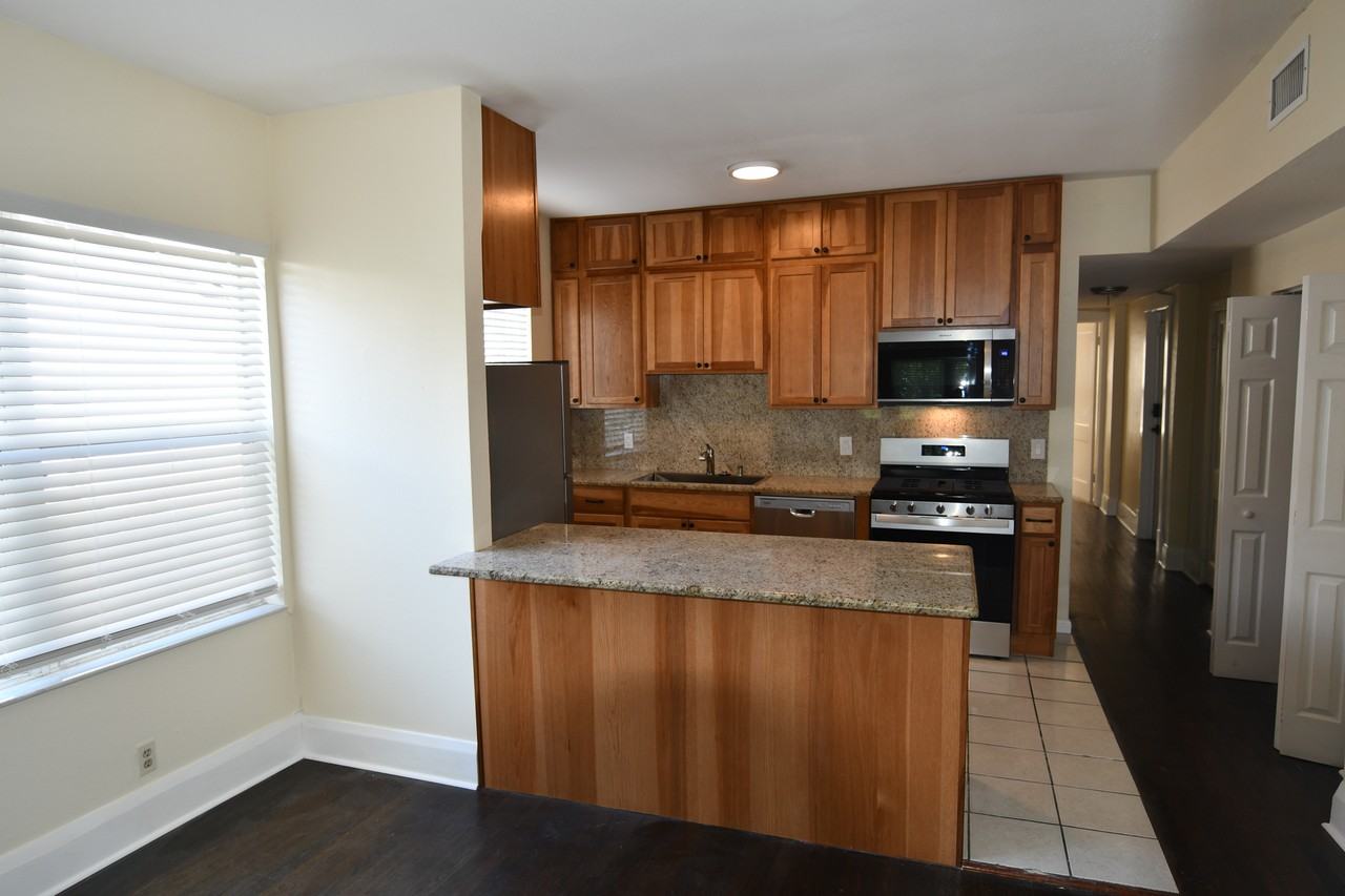 4110 W El Prado Blvd #1 - Photo 3 of 10