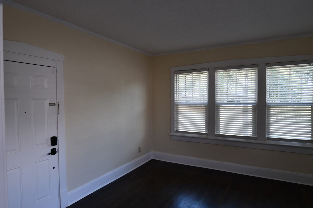 4110 W El Prado Blvd #1 - Photo 5 of 10