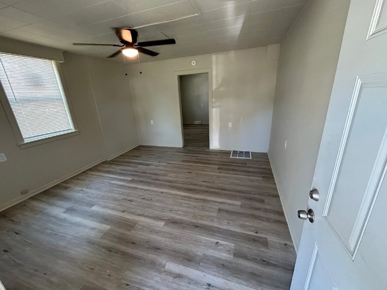 400 N 6th St #NA - Photo 4 of 5