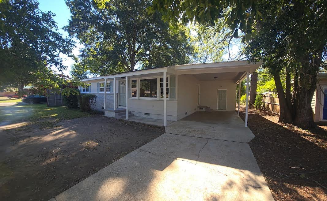 220 Robinwood Cir #NA