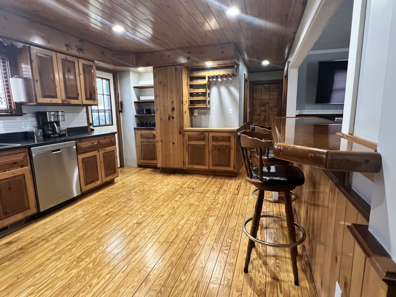 214 Temple Ave #NA - Photo 6 of 18