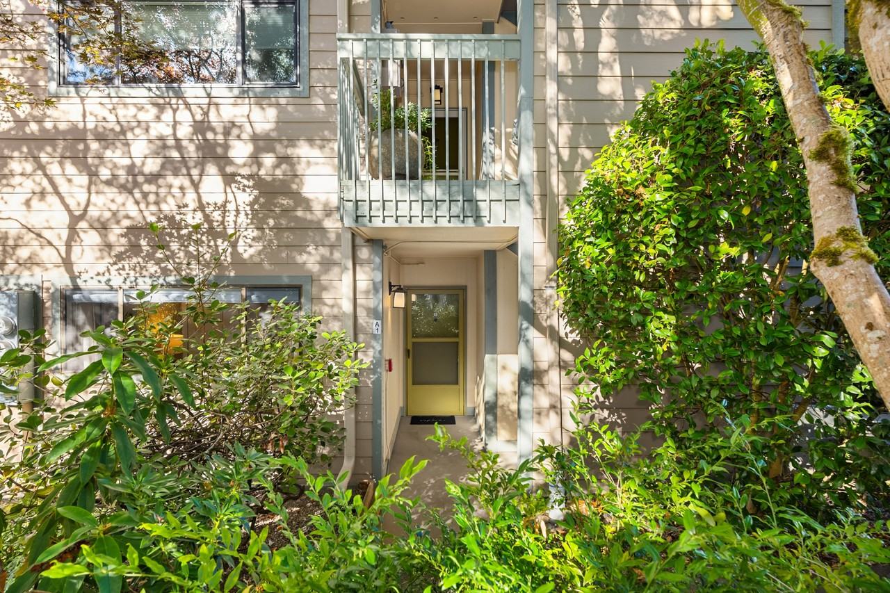 350 Grow Ave Nw #1A - Photo 3 of 20