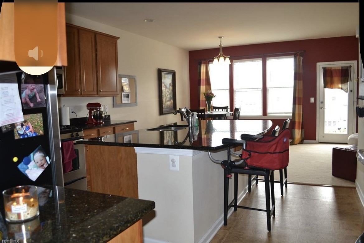 43913 Eastgate View Dr #43914 - Photo 6 of 11