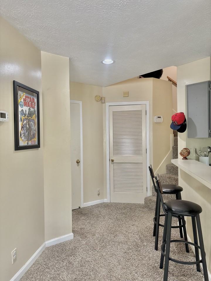 512 Forest Pointe Pl #NA - Photo 3 of 19