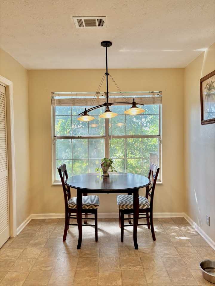 512 Forest Pointe Pl #NA - Photo 6 of 19