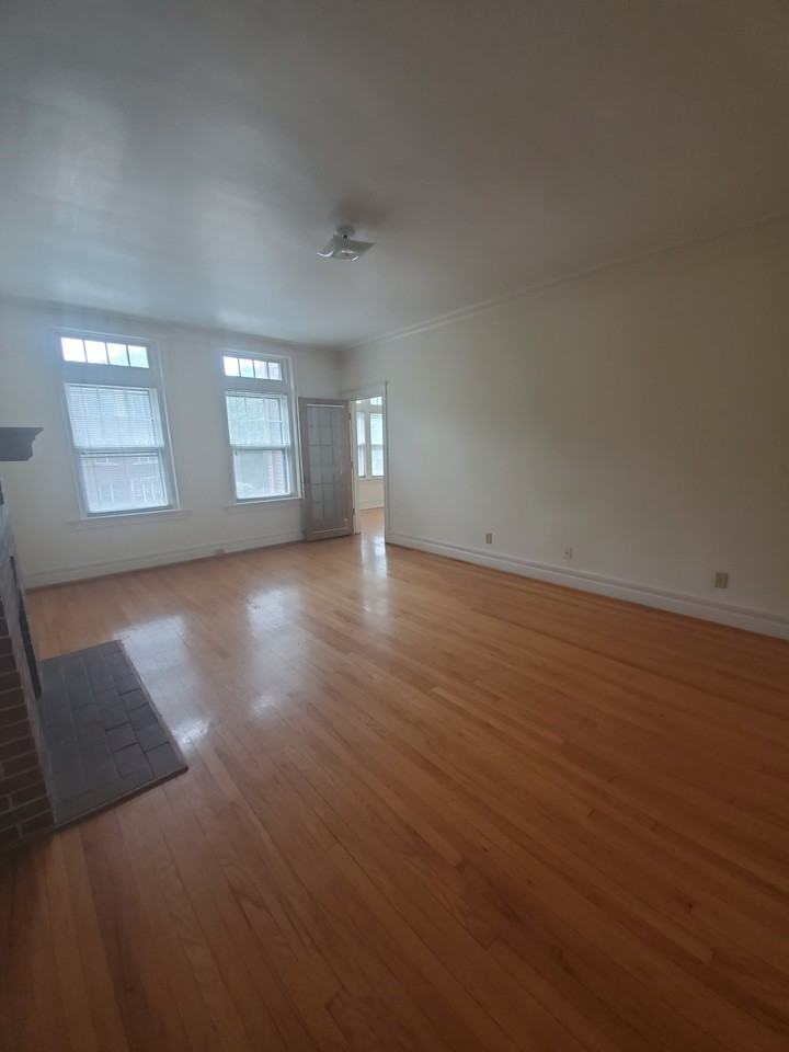 5861 Nina Pl #1W - Photo 2 of 10