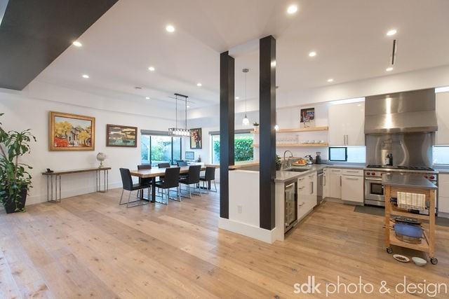 3044 Military Ave - Photo 3 of 12