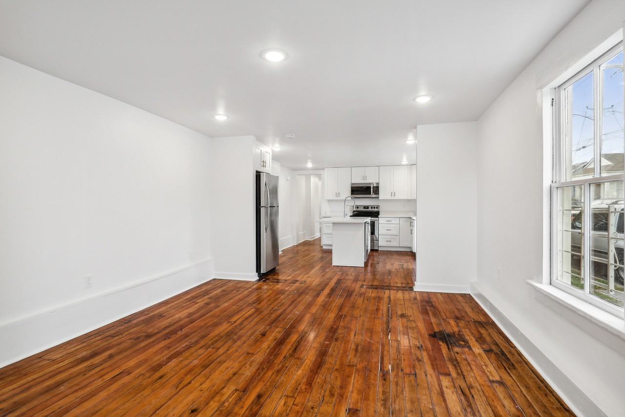4538 S Liberty St #102 - Photo 4 of 10