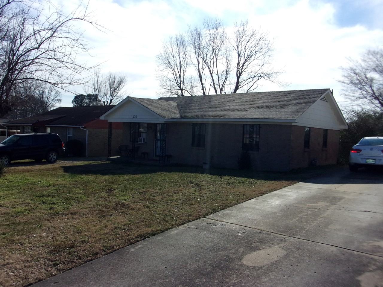 1635 Ball Rd - Photo 3 of 15