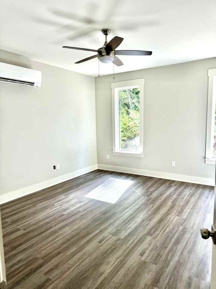 400 Thompson St #102 - Photo 5 of 6