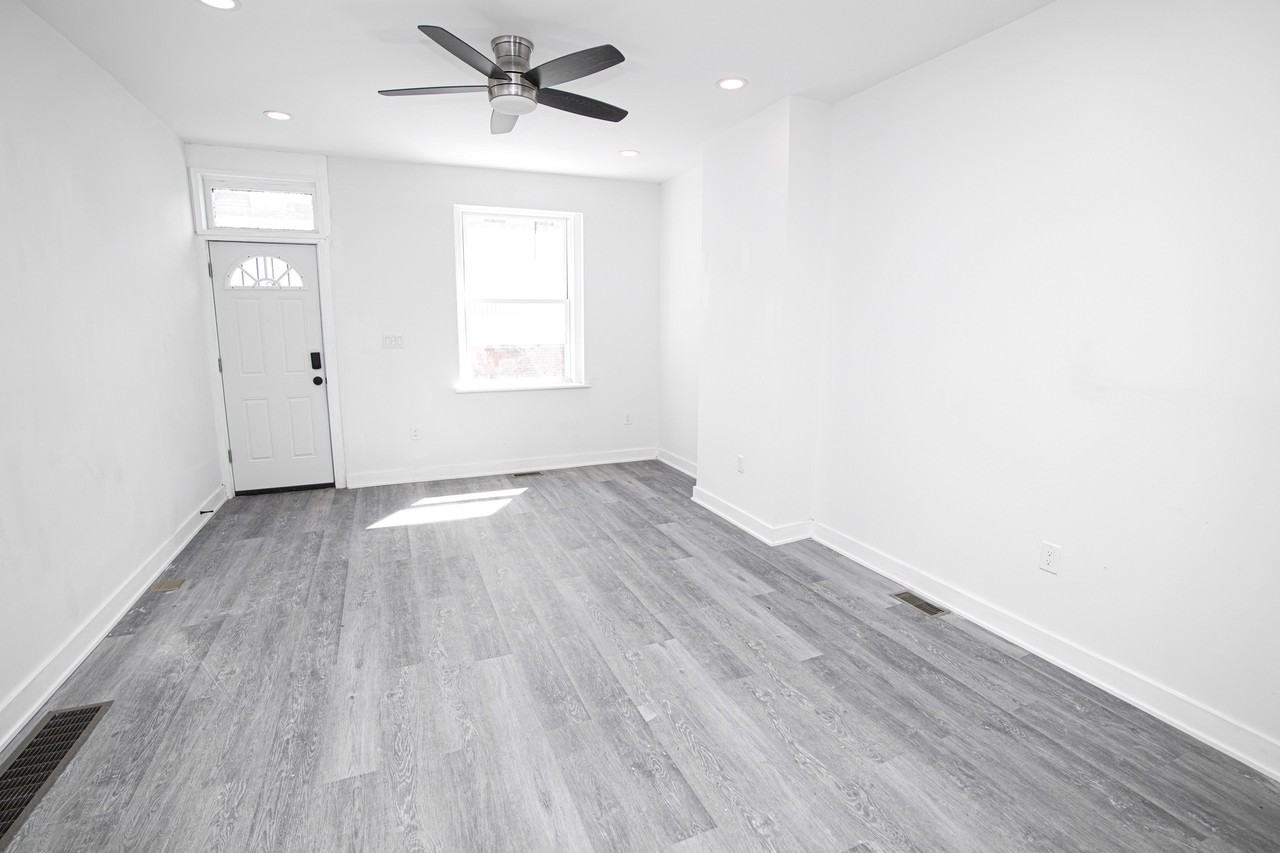 1721 W Lippincott St - Photo 5 of 11