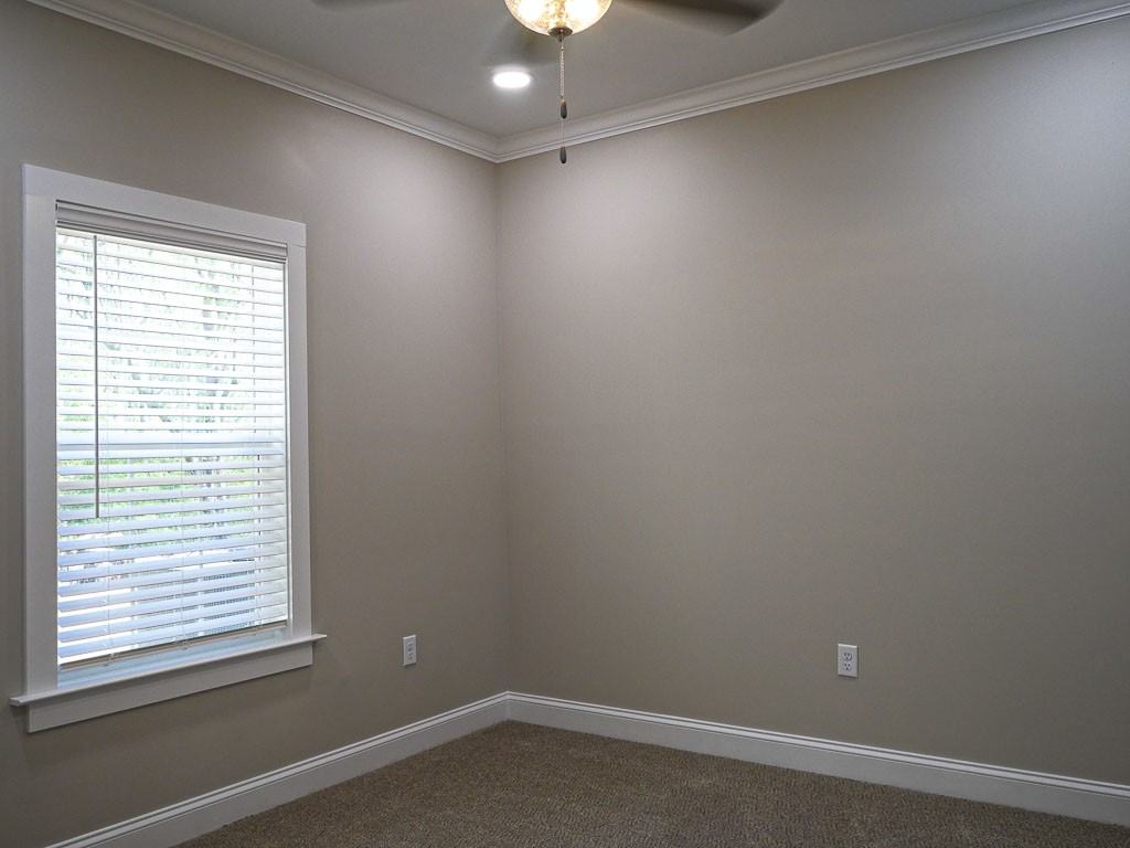 1358 Summer Cir - Photo 3 of 20