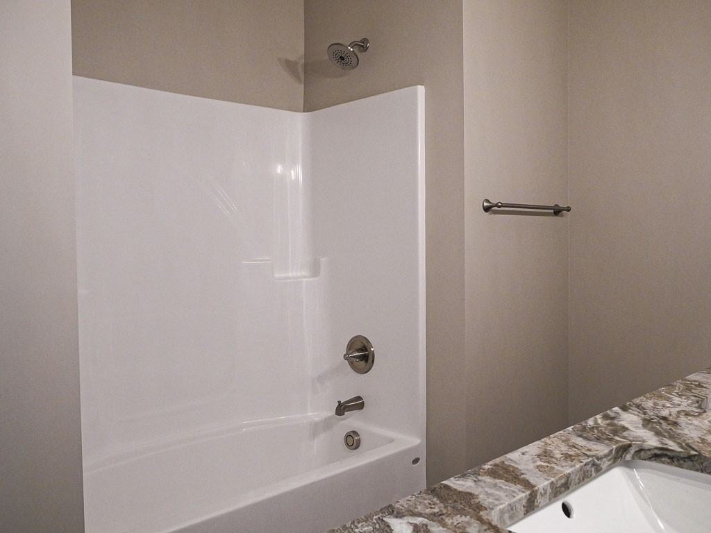 1358 Summer Cir - Photo 5 of 20