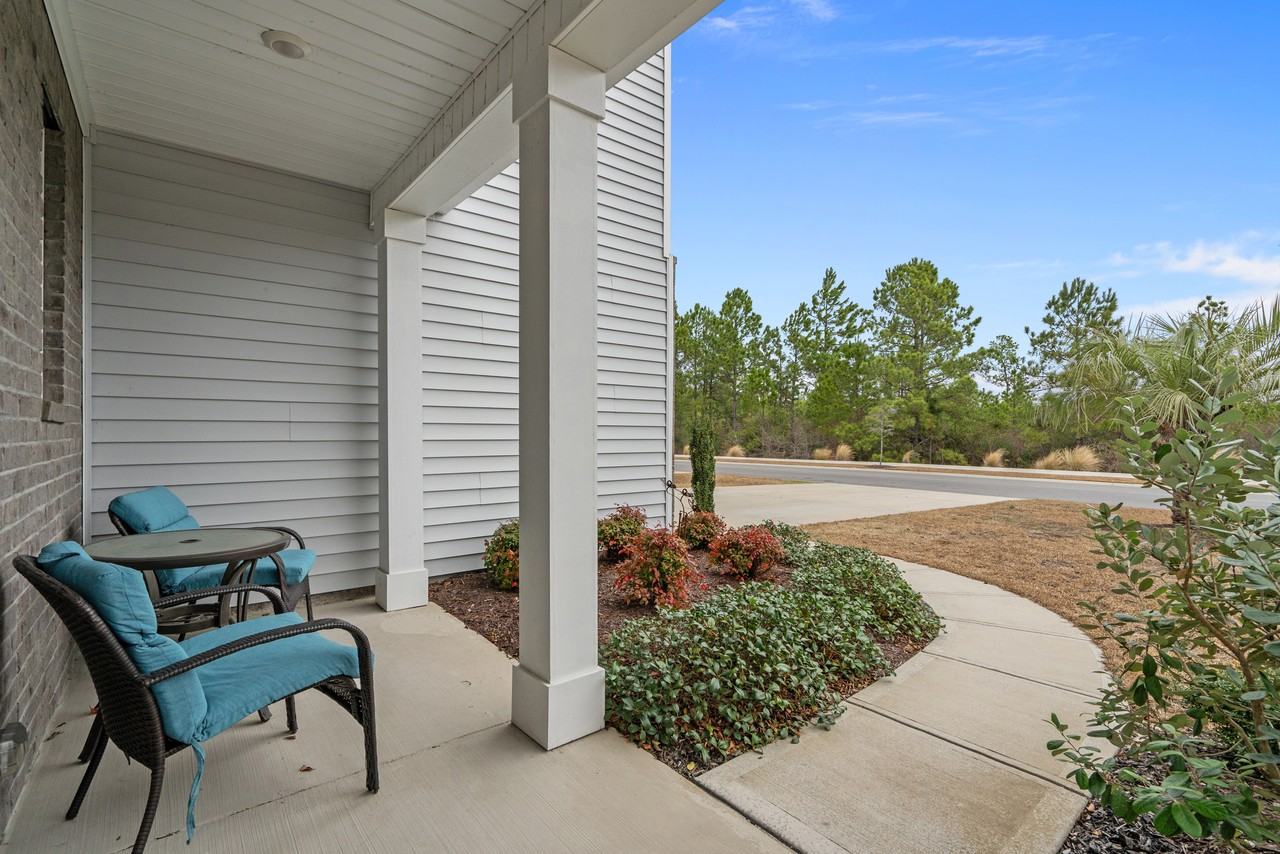 3343 Bells Lake Cir - Photo 4 of 37