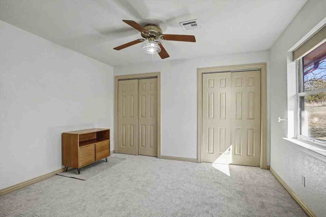 11549 S 49th West Ave - Photo 3 of 30