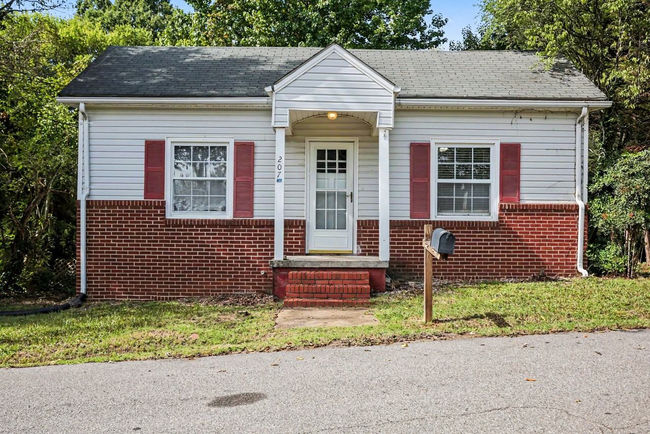 207 Short Morgan St - Photo 2 of 23