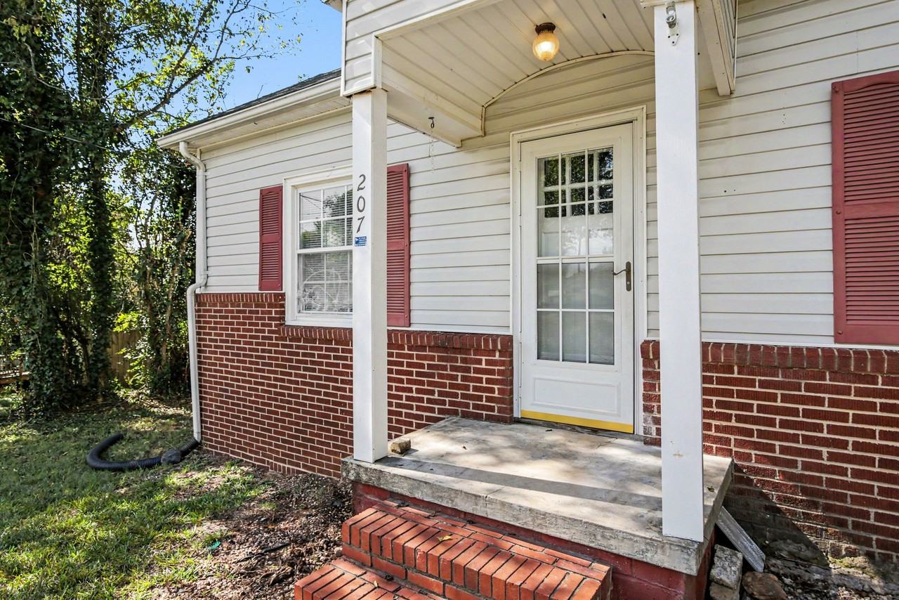 207 Short Morgan St - Photo 3 of 23