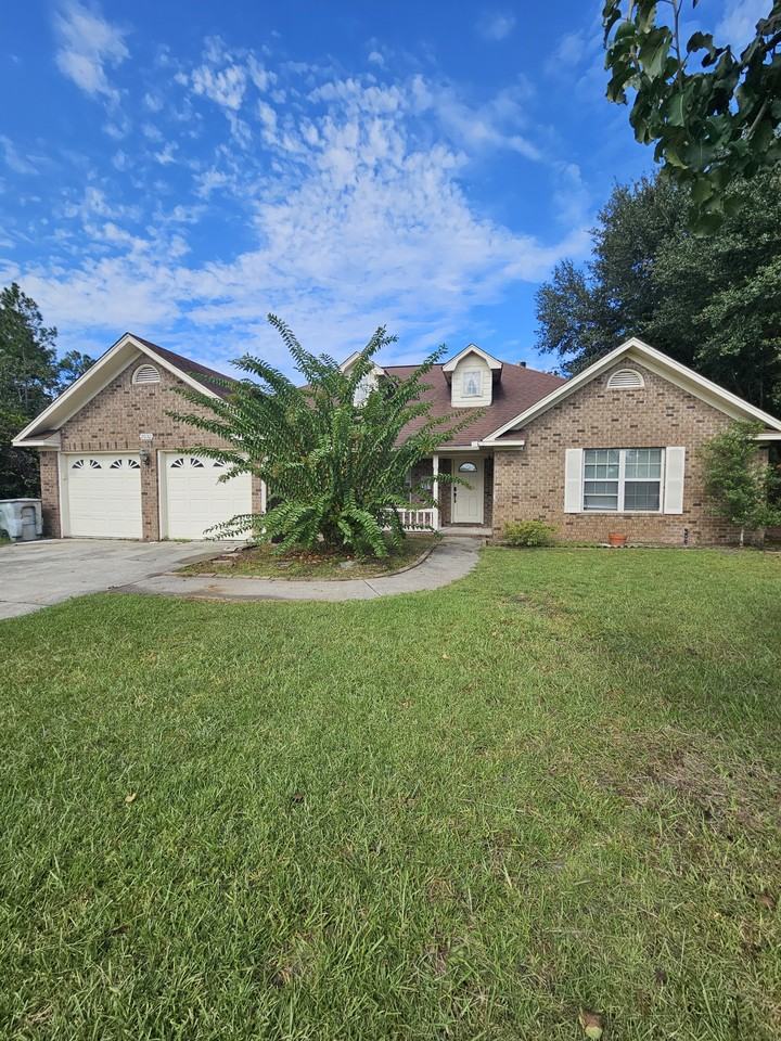 2032 Andover Ct - Photo 2 of 2