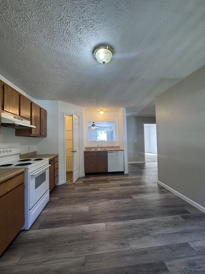Martin Dr #13 - Photo 2 of 6