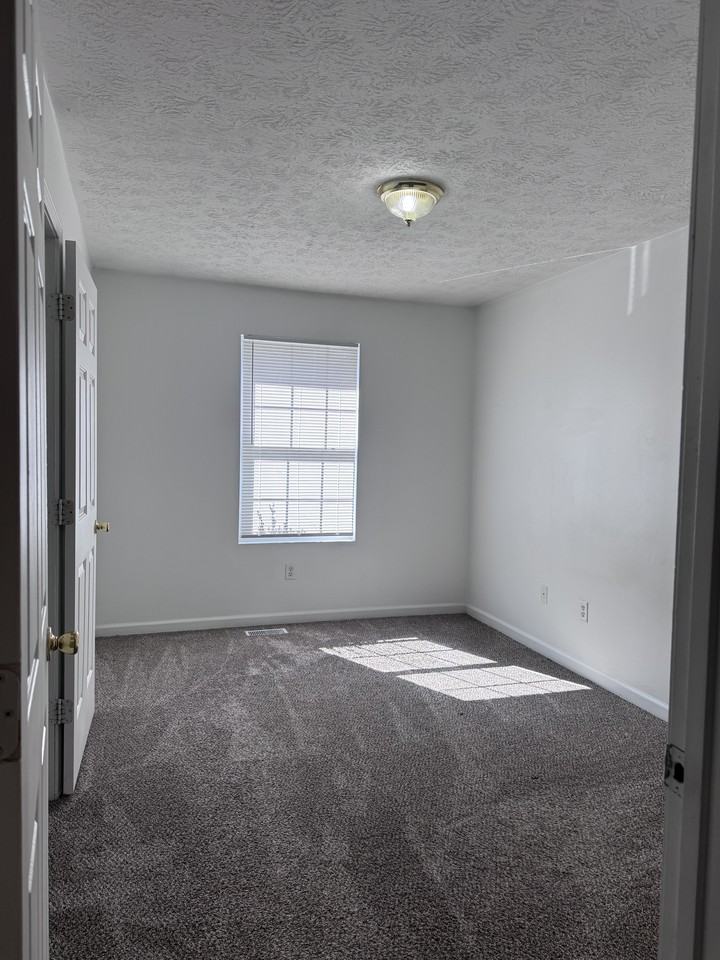 Martin Dr #13 - Photo 4 of 6
