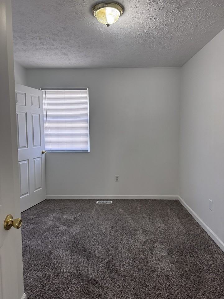 Martin Dr #13 - Photo 5 of 6
