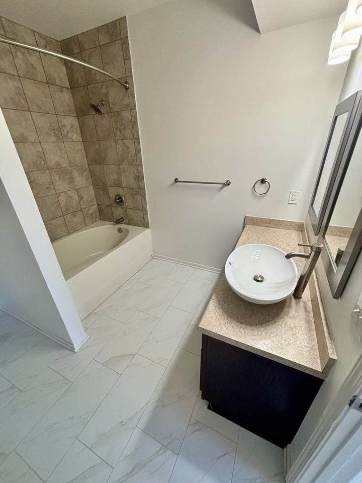 Renaissance Pointe - Photo 7 of 7