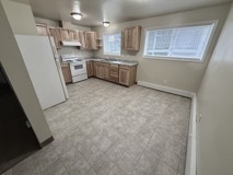 821 N Hoyt St #24-01 - Photo 1 of 1
