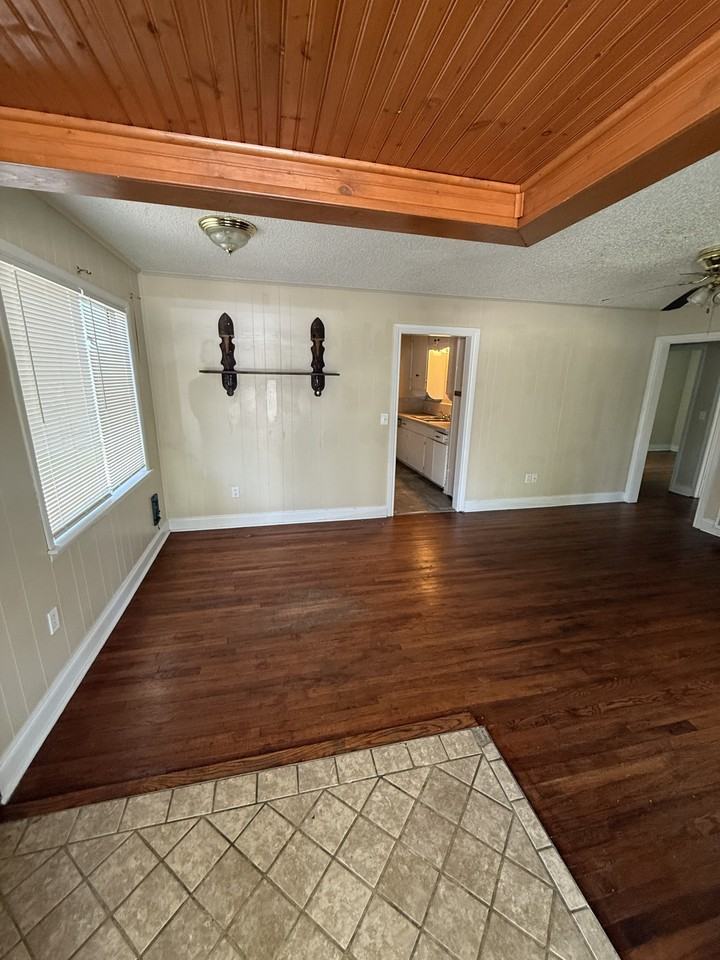 807 Evetts Rd #1 - Photo 2 of 12