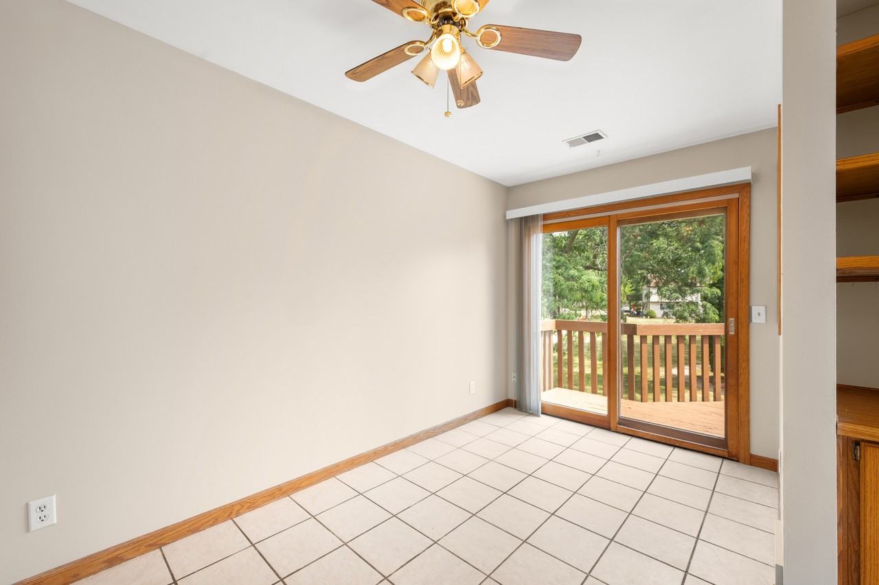 1833 Kerrybrook Ct #1 - Photo 5 of 17