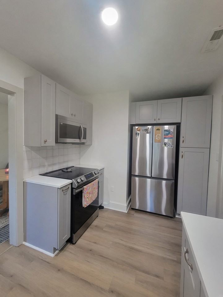 206 Pinecrest Dr #1 - Photo 4 of 10