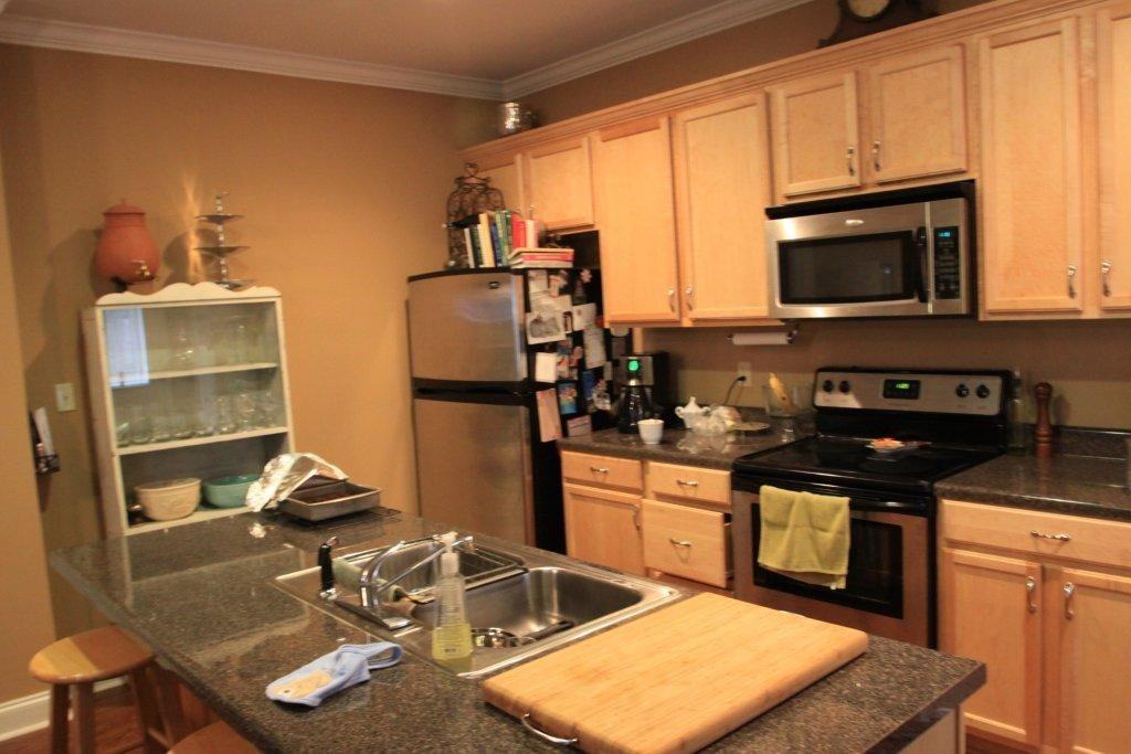 296 Lucille St #296LS - Photo 2 of 6