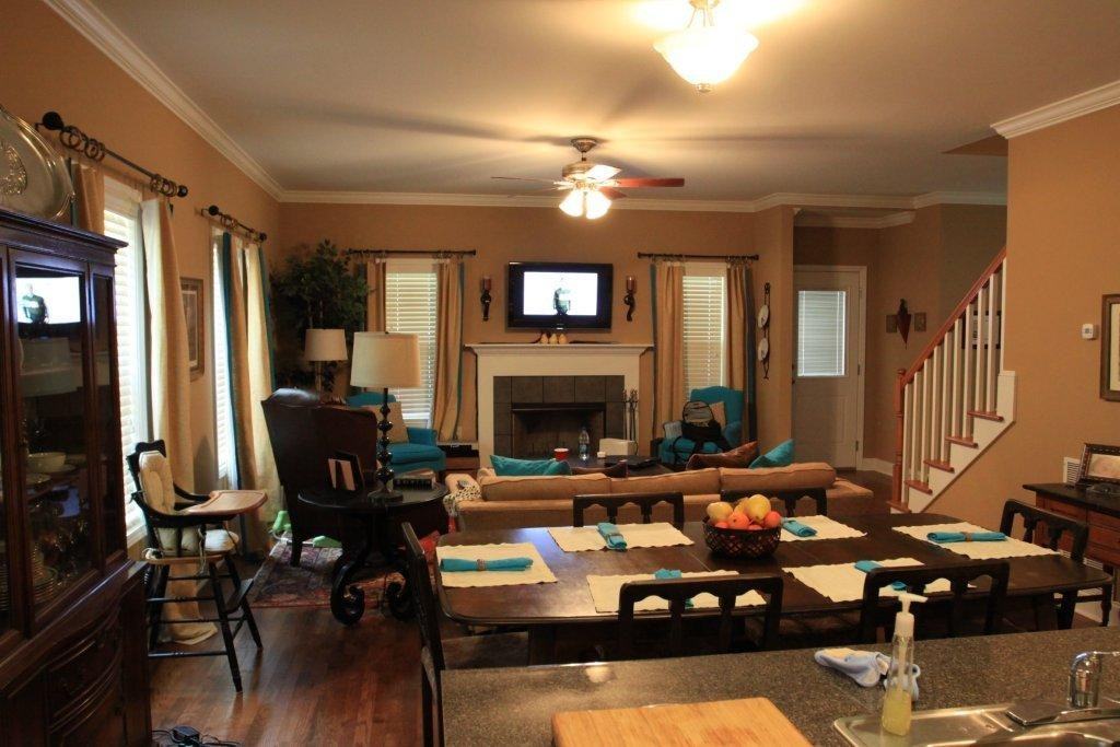 296 Lucille St #296LS - Photo 3 of 6