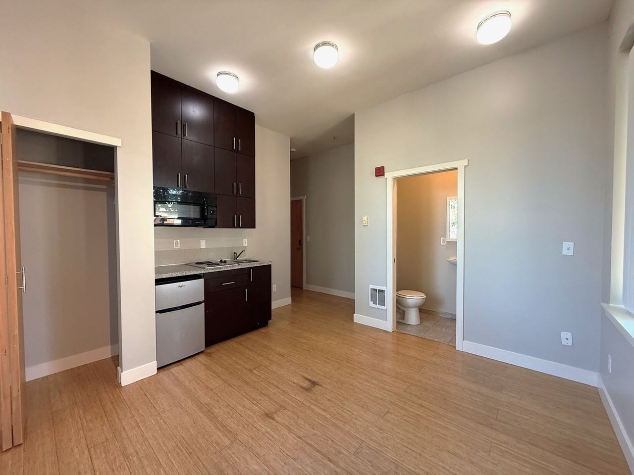 The Den Apartments - Photo 4 of 8