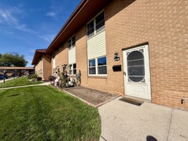 featured image of 781 N Macomb St #781