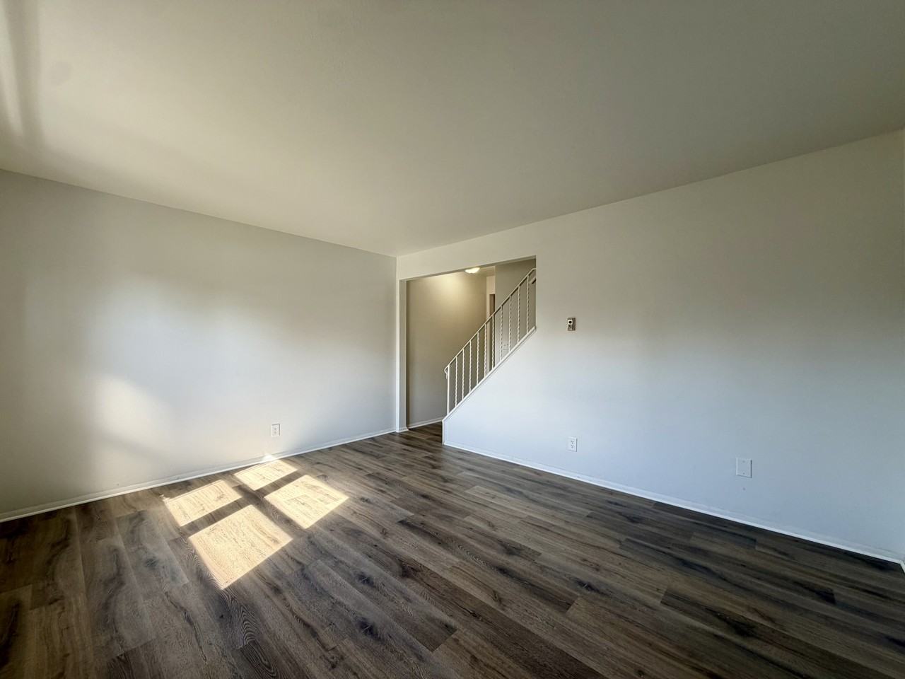 781 N Macomb St #781 - Photo 3 of 16