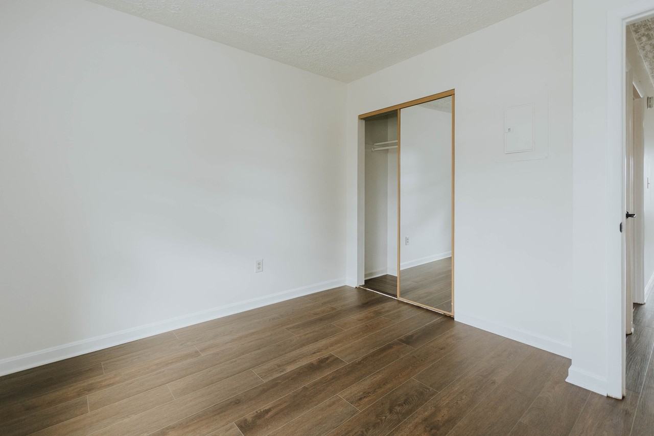 401 East Rd - 4 #4 - Photo 7 of 10