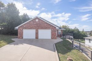 featured image of 609 Doe Run #B
