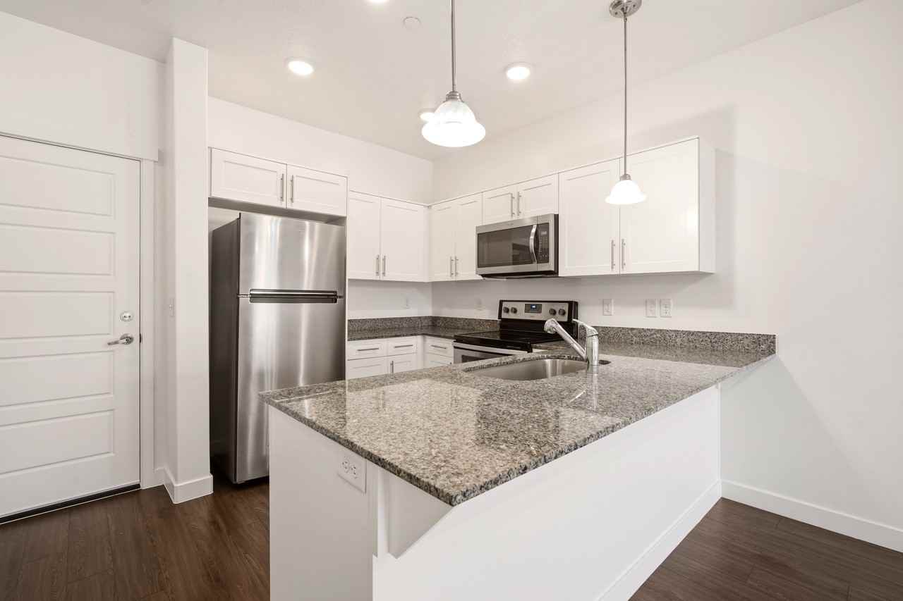 279 N 670 E Bldg 1 #107 - Photo 2 of 32