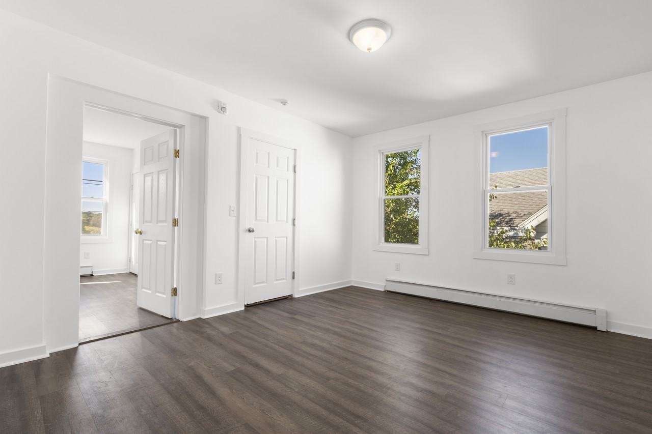 841 East St 3rd Fl #3rdFL - Photo 5 of 22